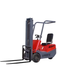 800kg three-wheeled mini forklift